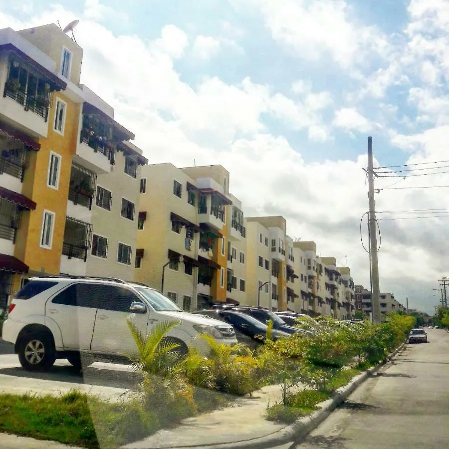 RESIDENCIAL CARMEN RENATA III 2HB a Solo 7 Minutos de la EMBAJADA AMERICANA) Apartamento Santo Domingo República Dominicana